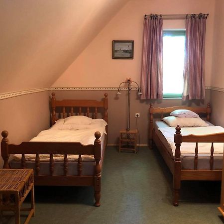 Szendergo - Apartman Hajos Pincefalu المظهر الخارجي الصورة