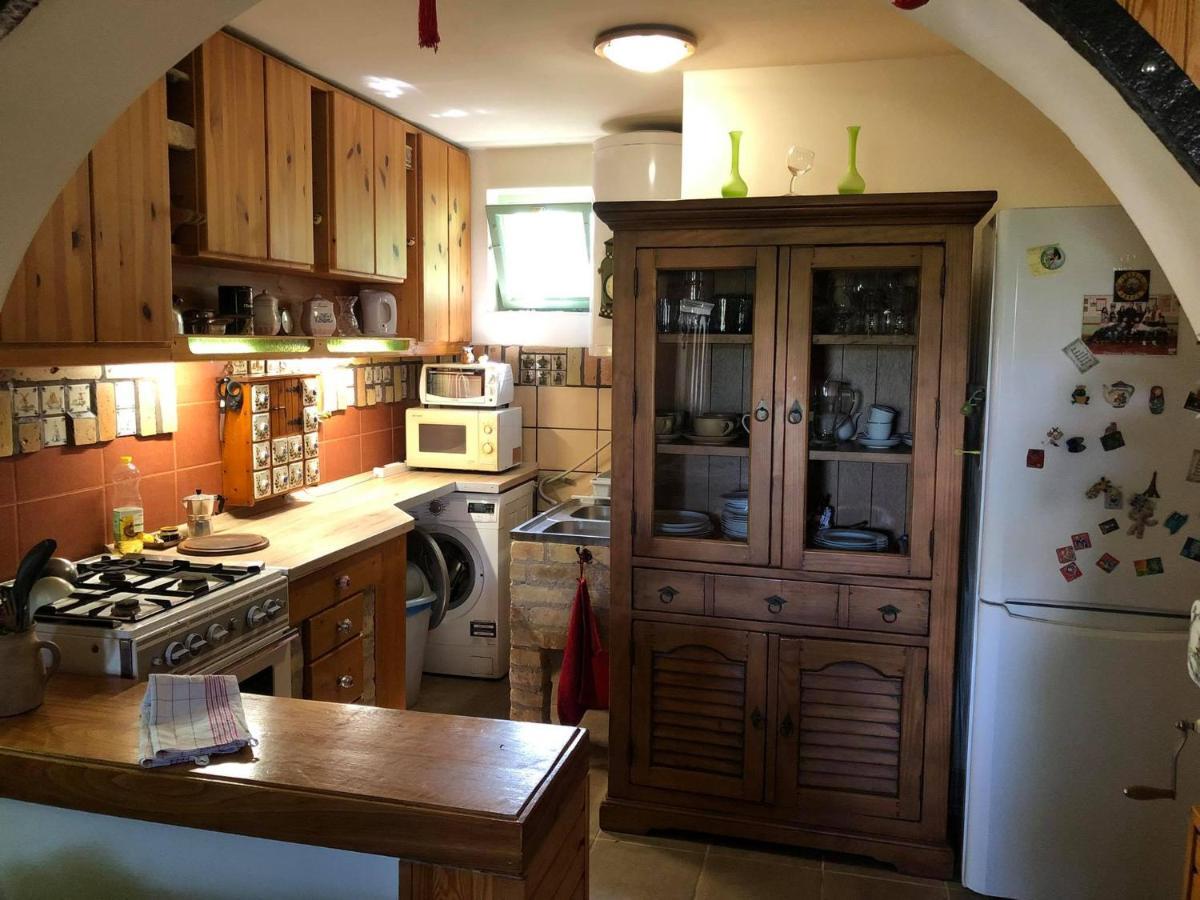 Szendergo - Apartman Hajos Pincefalu المظهر الخارجي الصورة